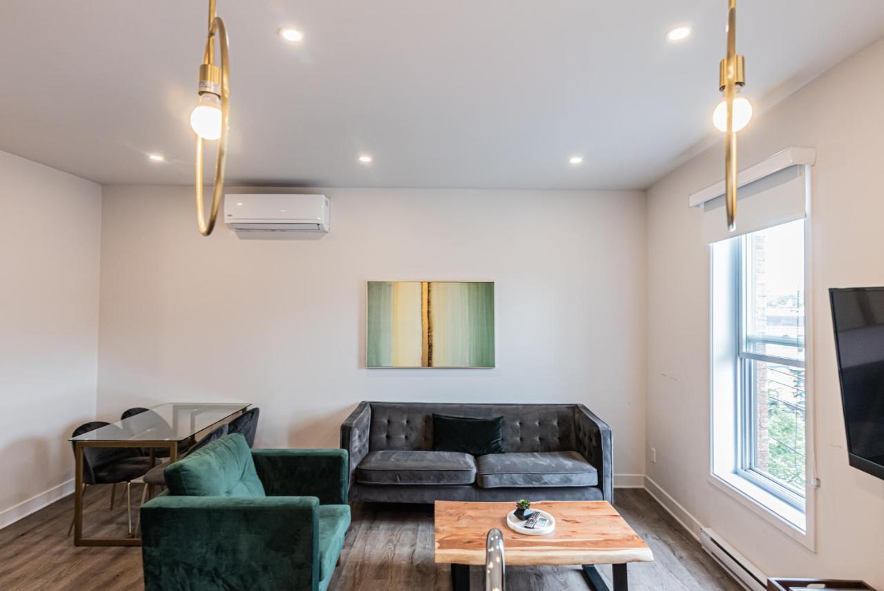 2 Bedroom Luxury In The Mile End By Den Stays Montréal Exterior foto